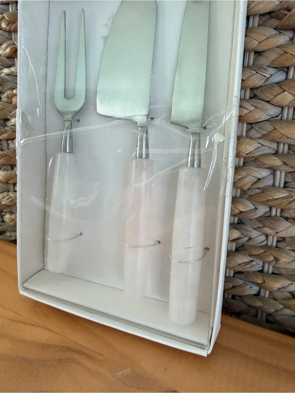 NEW Terrain 3 PCS Cheese Knives Rose Quartz Never Used